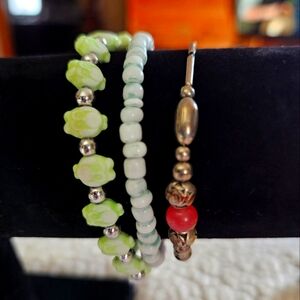 Stylish Green and Silver Beaded Bracelet Set